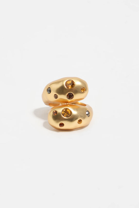 Matte gold textured criss-crossed crystals ring