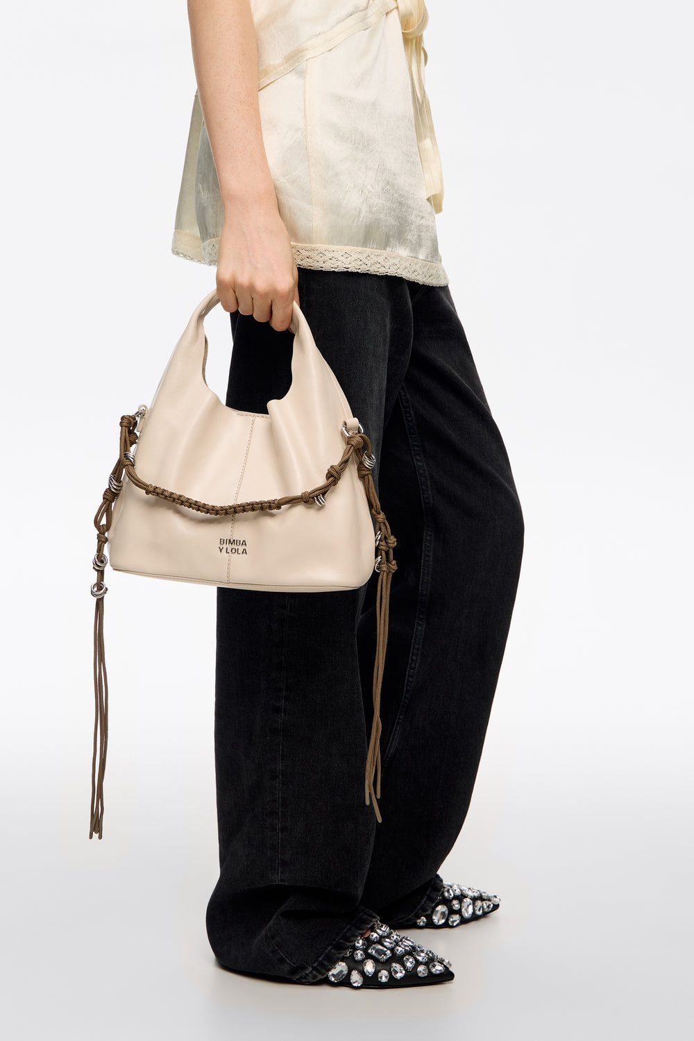 Small ivory leather plaited handle Paper bag