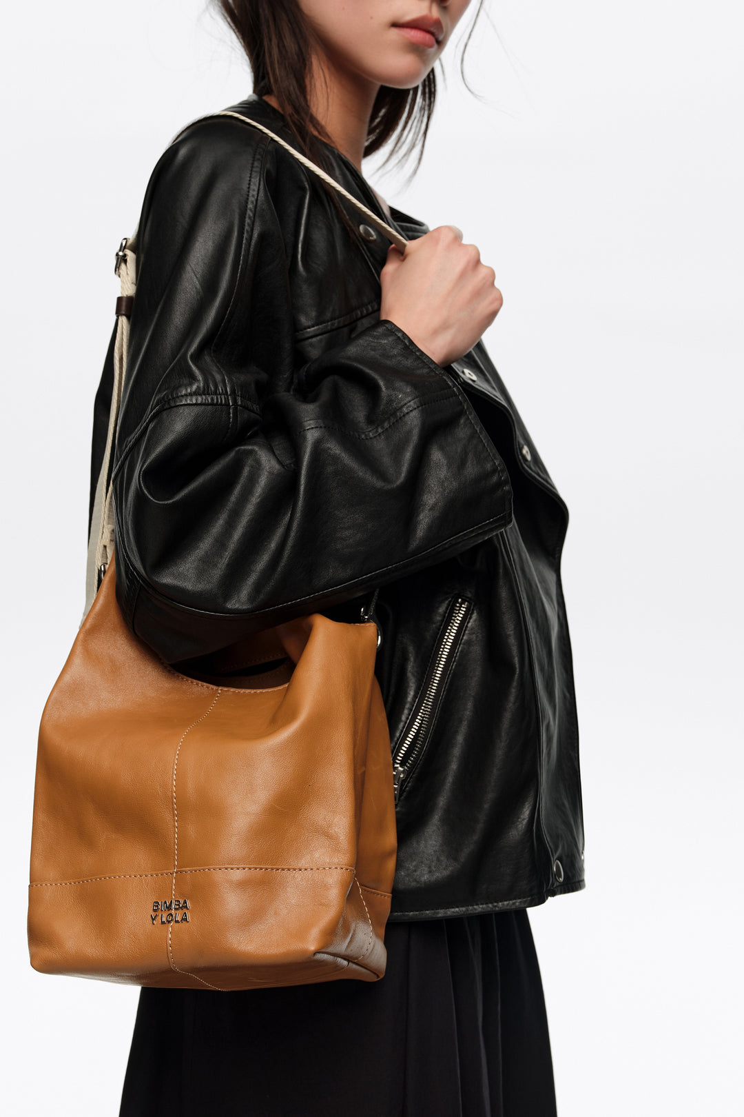 Medium toffee leather Paper bag