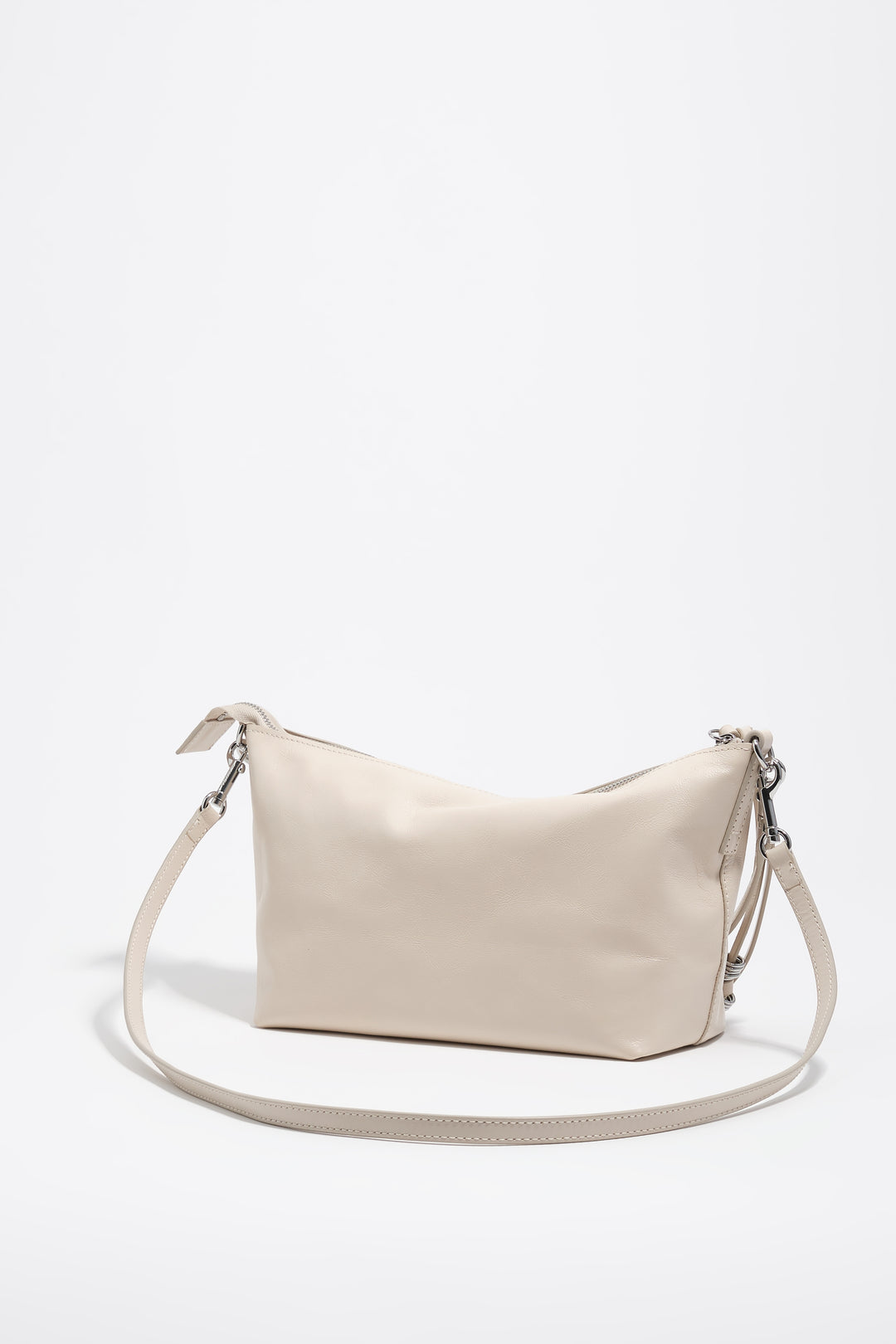 Medium ivory leather trapecio bag
