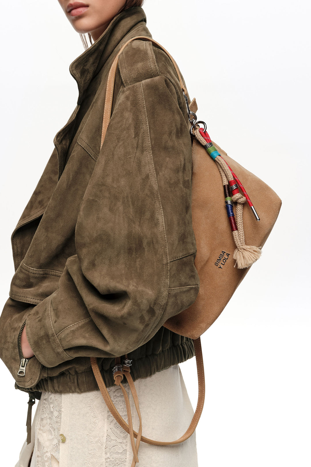 Medium natural leather trapecio bag