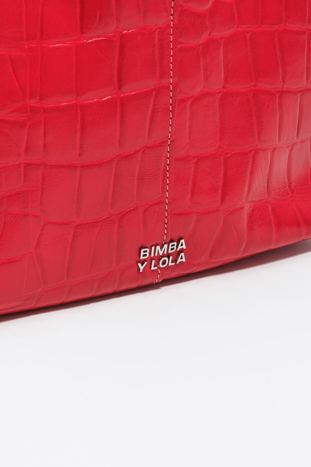 Medium leather shopper bag in red crocodile embossed