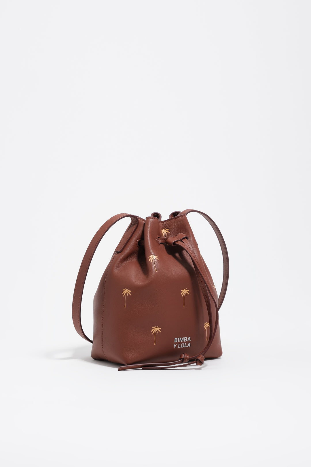 Small Palms walnut leather Carlino bucket bag