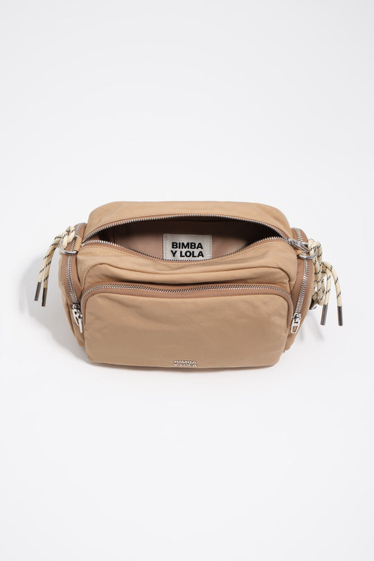 Medium camel crossbody pocket bag