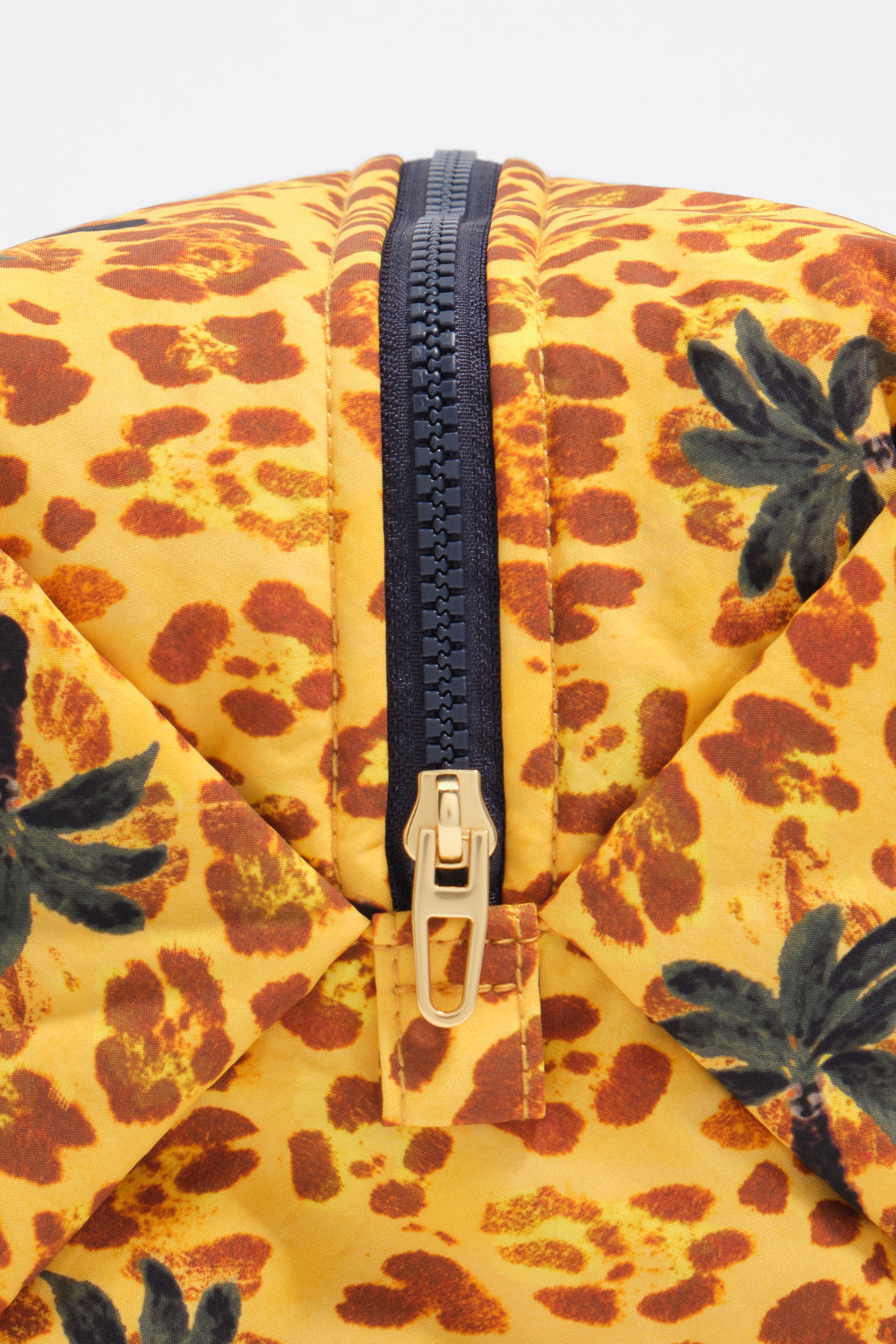Leopard yellow palms nylon make-up case