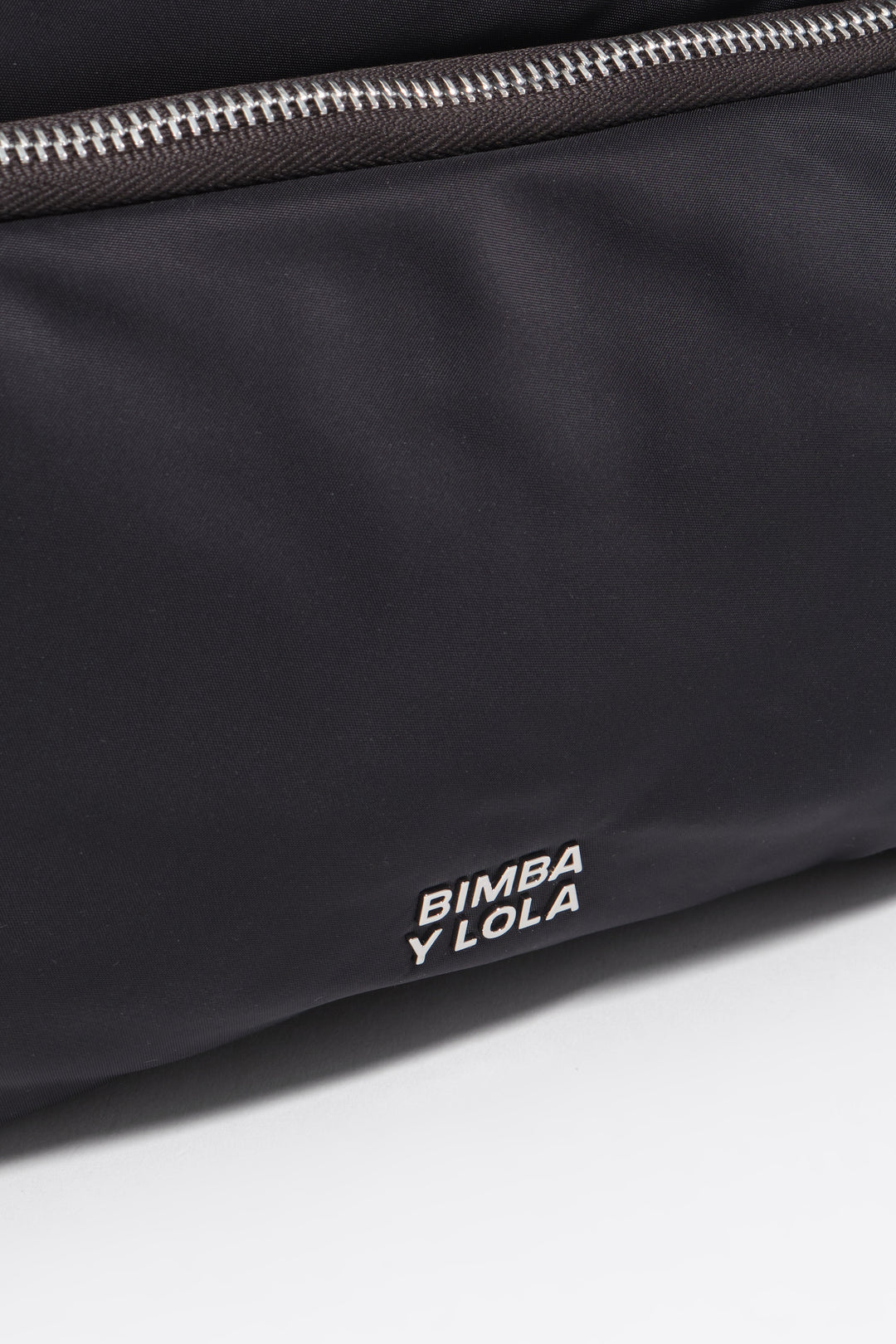 Dark anthracite nylon medium pocket bag