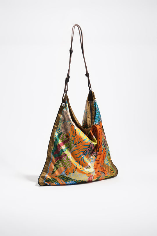 Wild woven shoulder bag