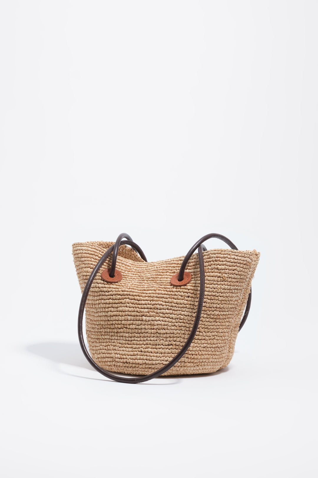 Medium natural raffia basket bag