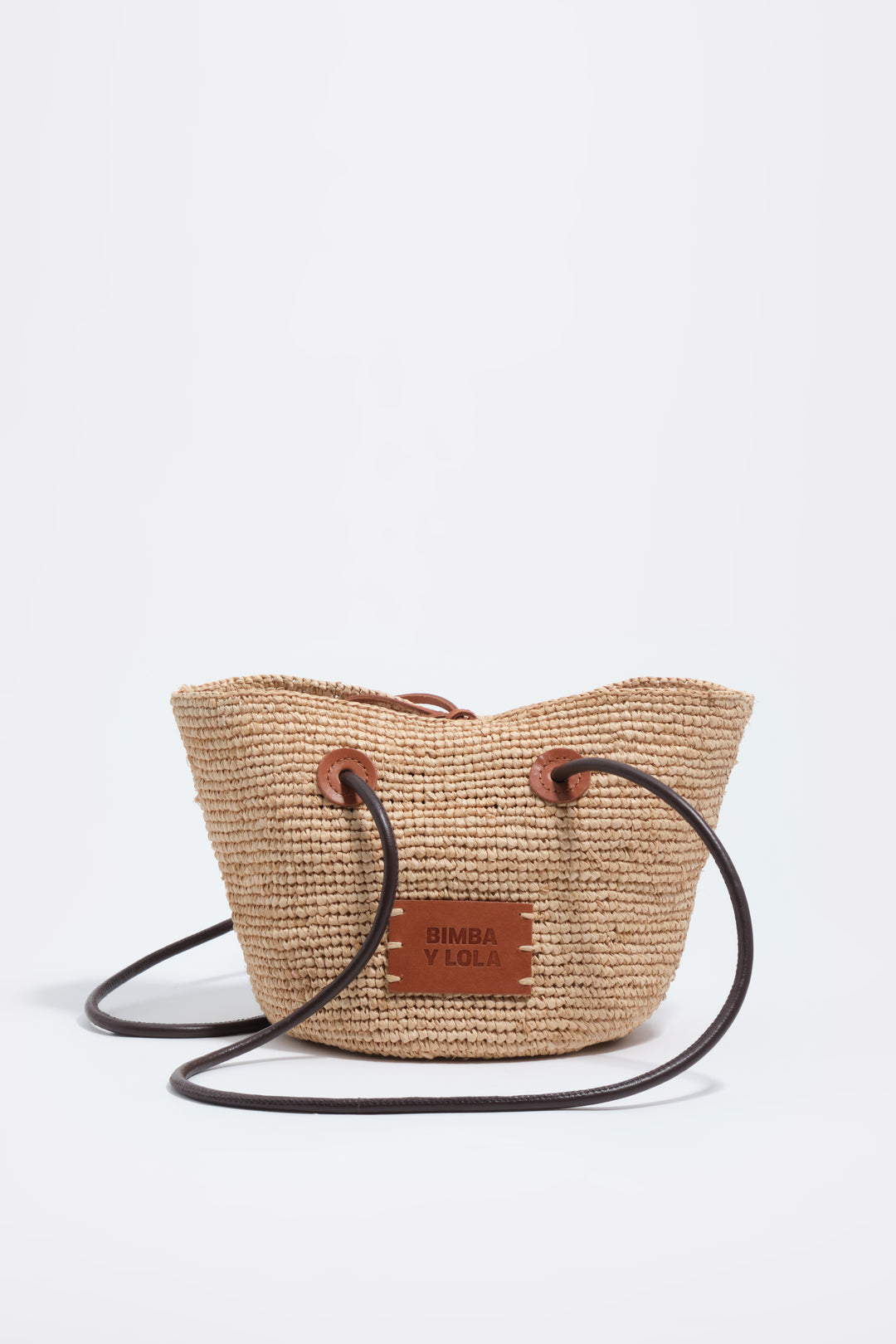 Medium natural raffia basket bag