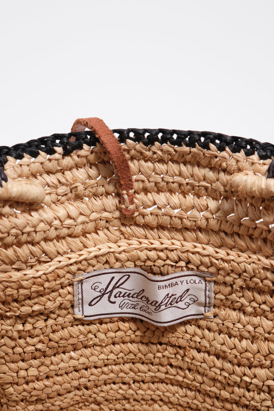 Small natural raffia basket bag