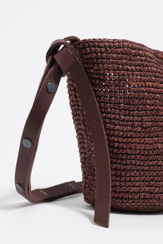 Small walnut raffia plaited bag