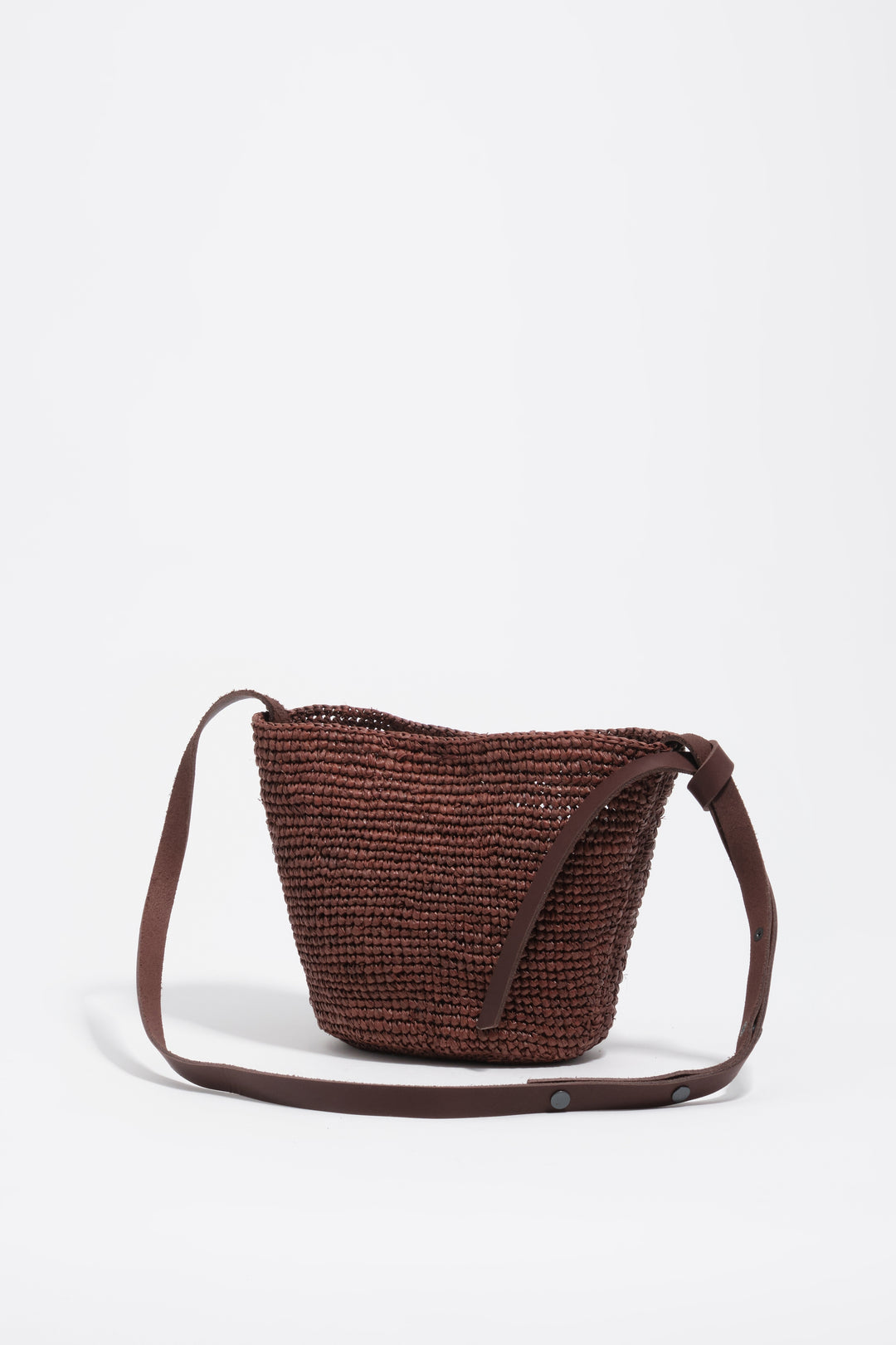 Small walnut raffia plaited bag