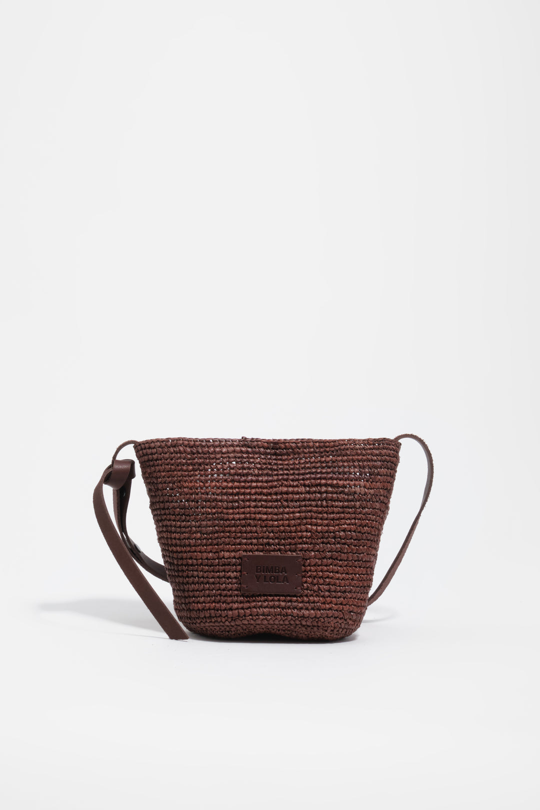 Small walnut raffia plaited bag