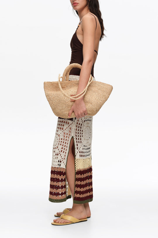 Large natural raffia plaited bag