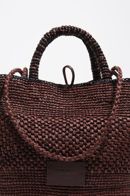 Large plaited raffia bag in walnut