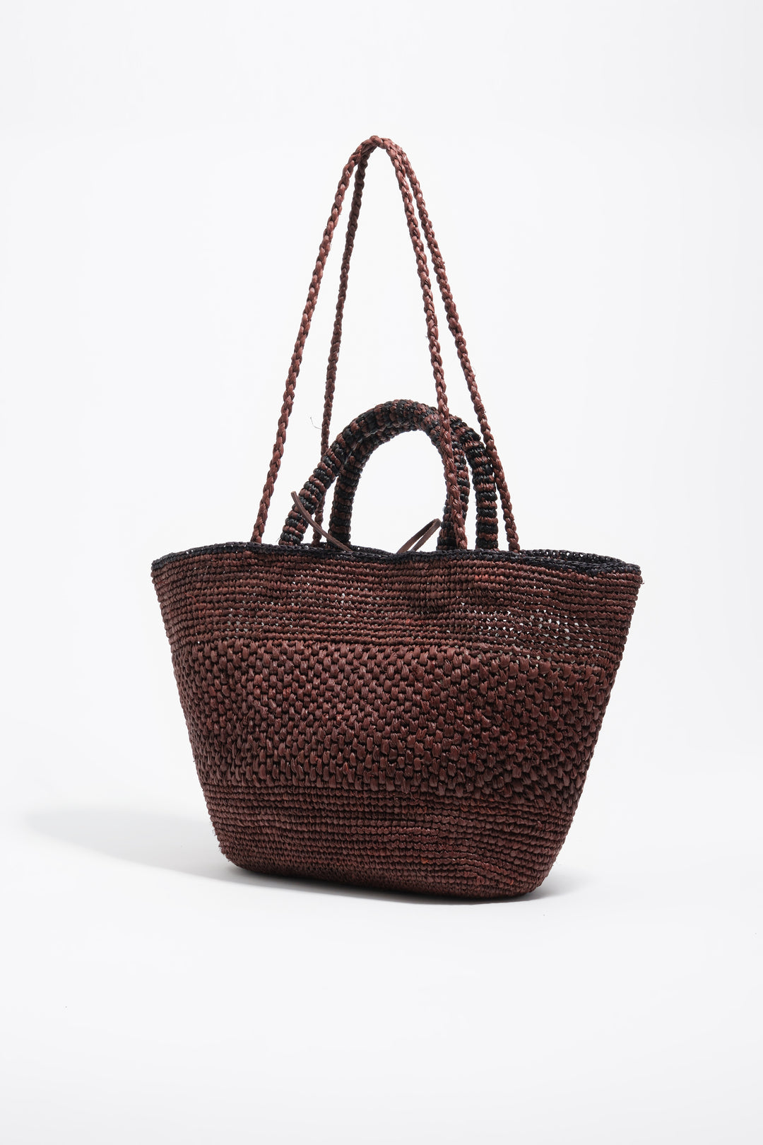 Large plaited raffia bag in walnut