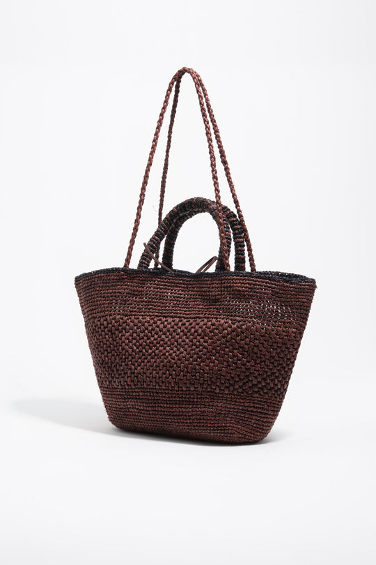Large plaited raffia bag in walnut