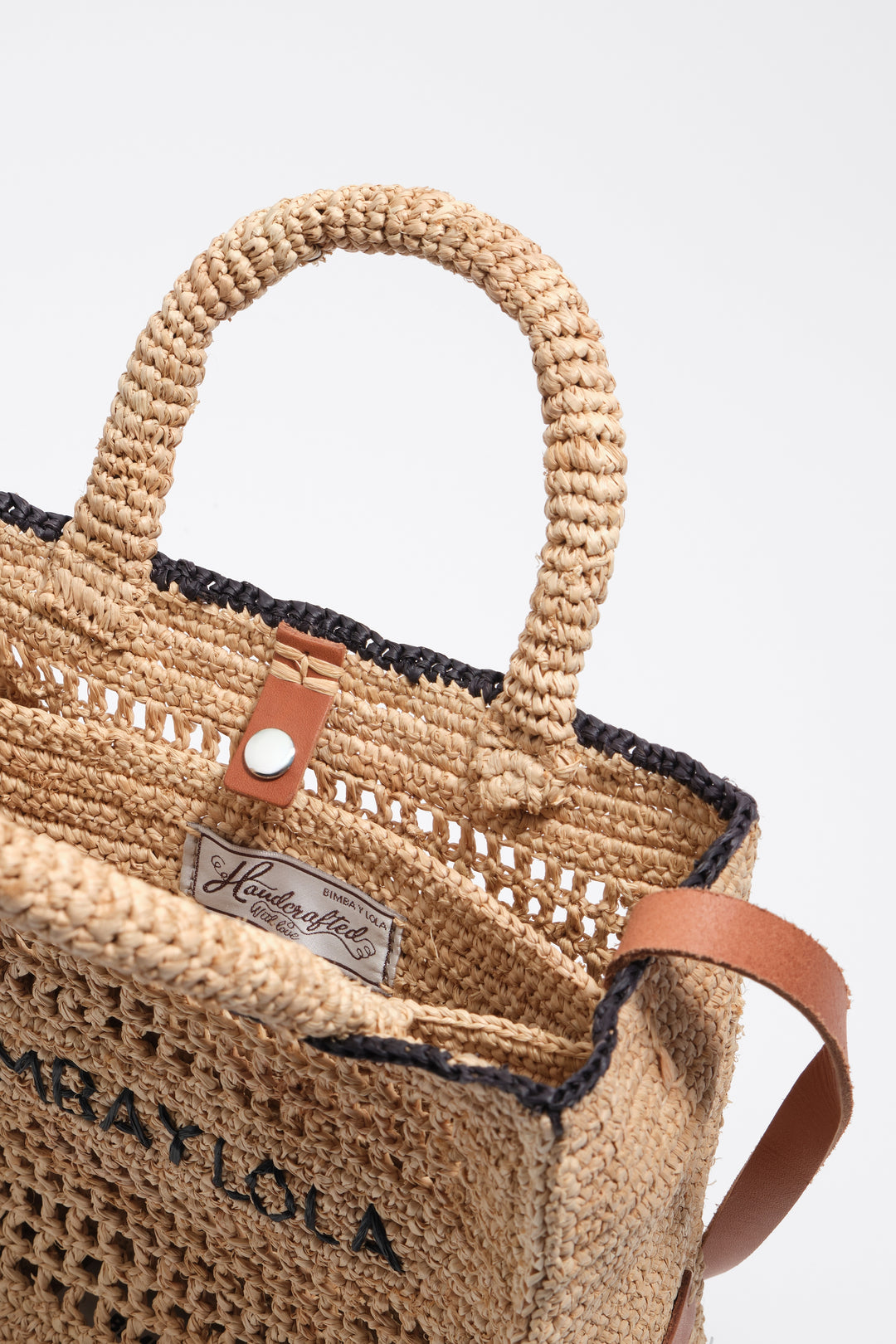 Medium natural raffia crossbody bag