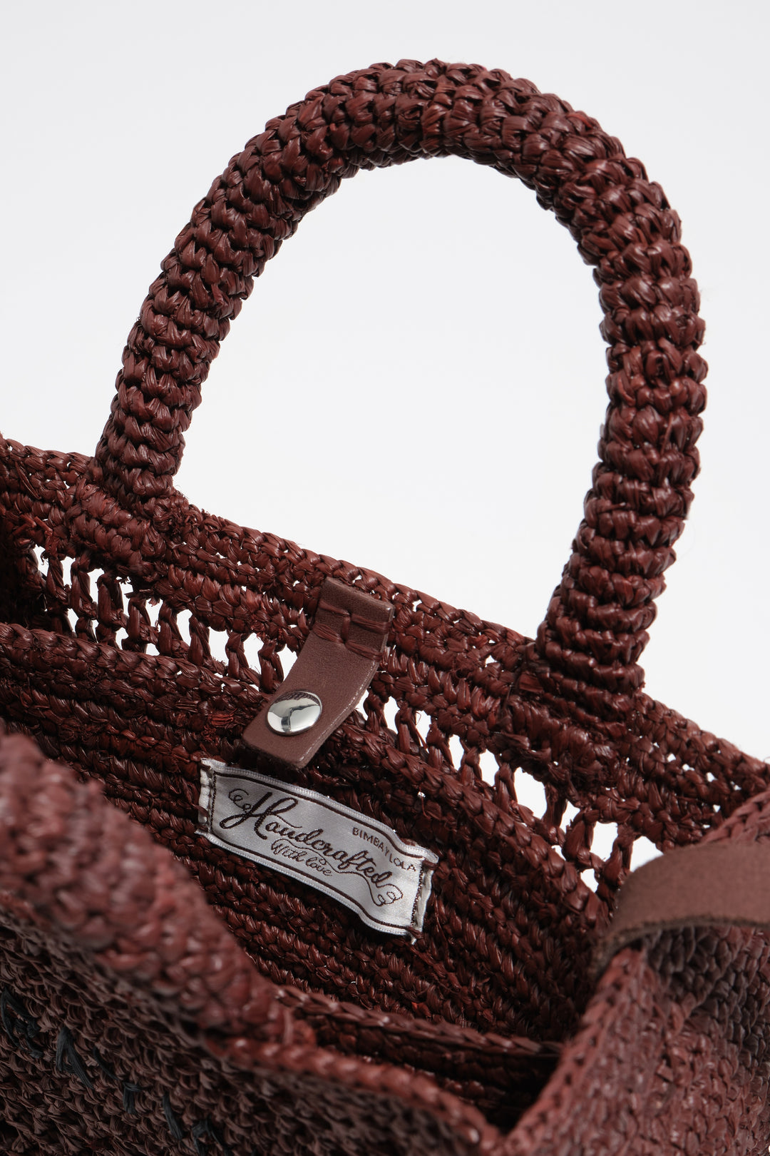 Medium walnut raffia plaited bag