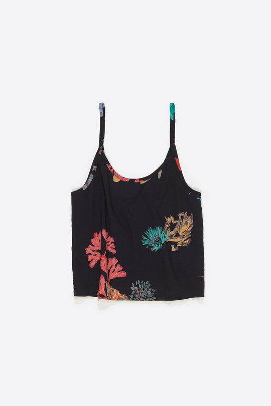 Black turtle wrinkled tank top