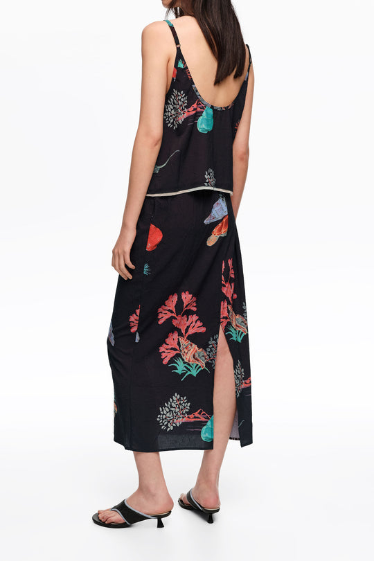 Black turtle wrinkled midi skirt