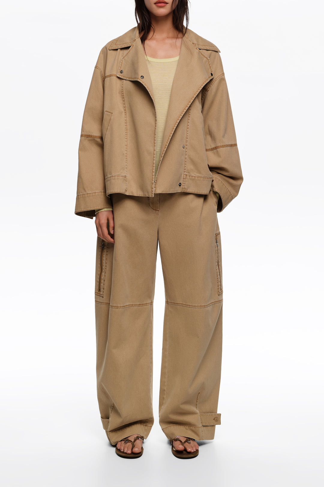 Camel cotton adjustable barrel trousers