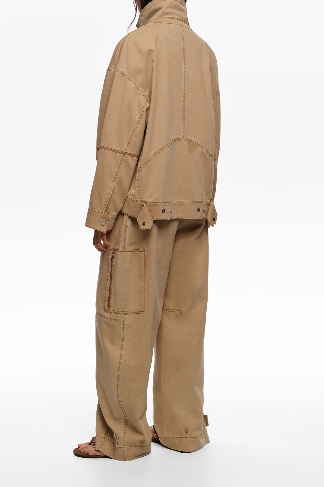 Camel cotton adjustable barrel trousers
