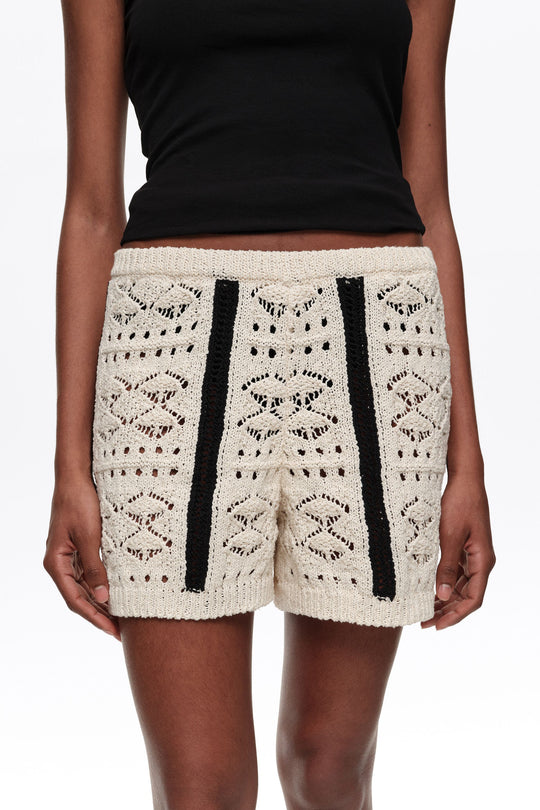 Ivory two-tone knit shorts