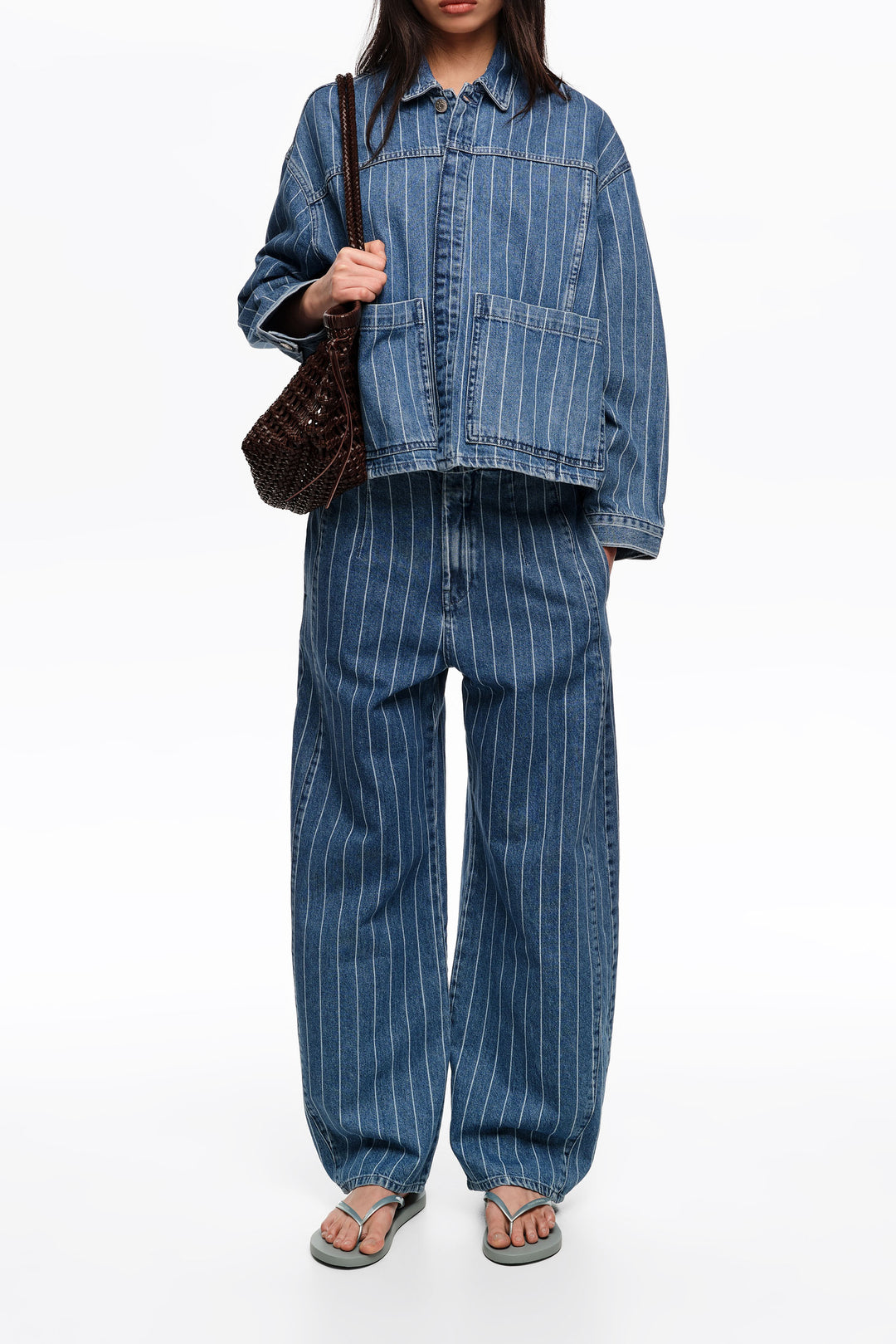 BARREL - Striped blue jeans with buckle