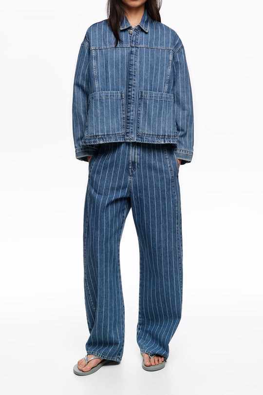 BARREL - Striped blue jeans with buckle