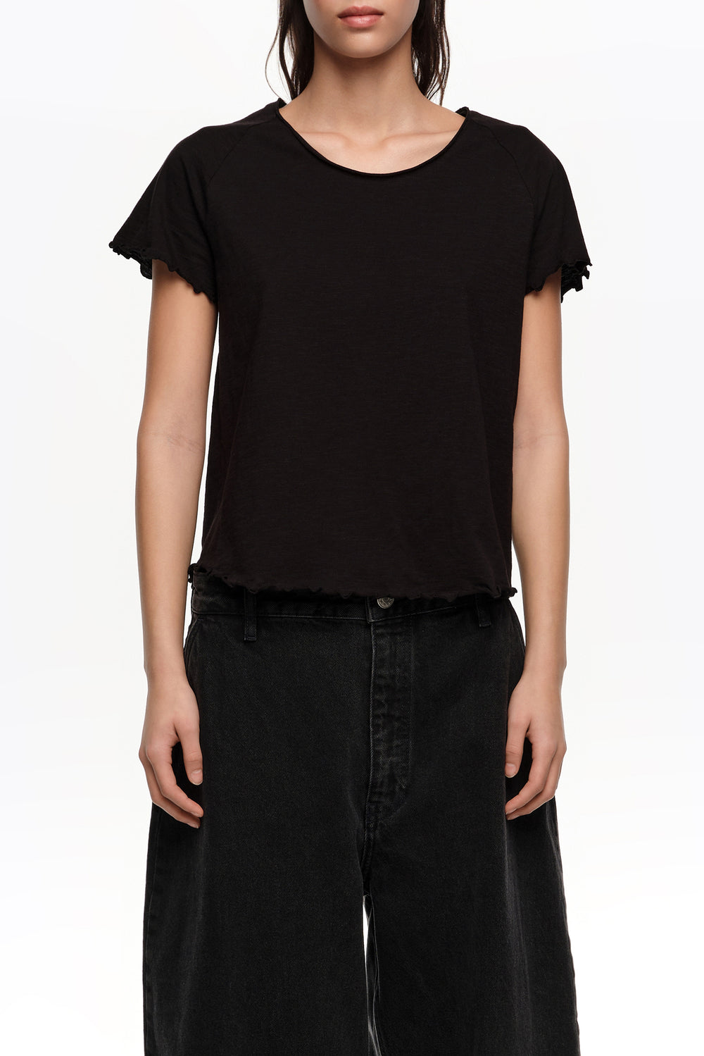 Black fitted raglan sleeve T-shirt