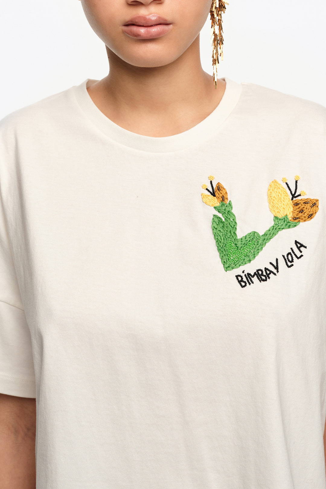 Ivory hand embroidered logo T-shirt