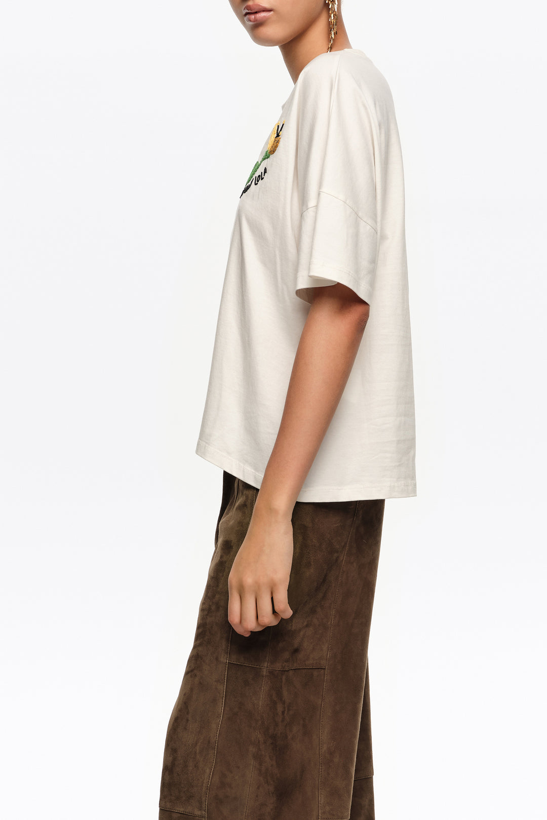 Ivory hand embroidered logo T-shirt
