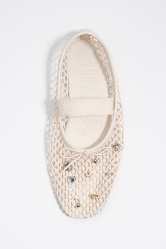 White mesh ballerina with metal details