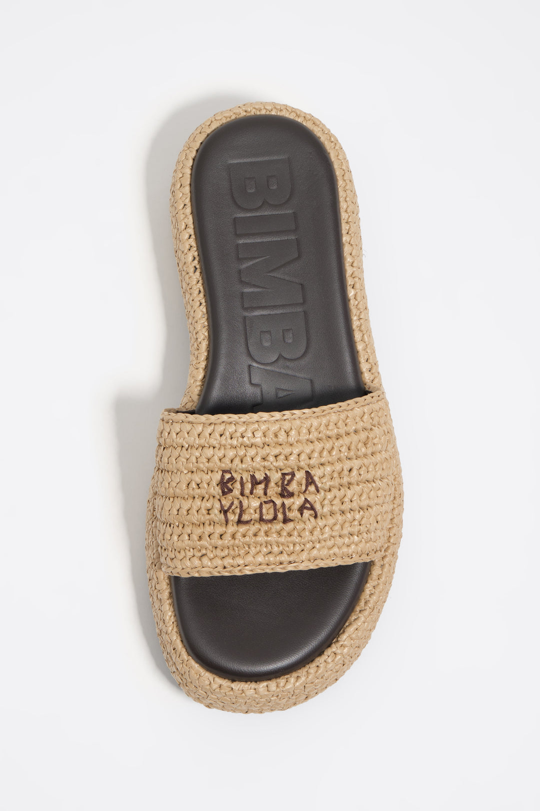 Beige raffia platform sandal