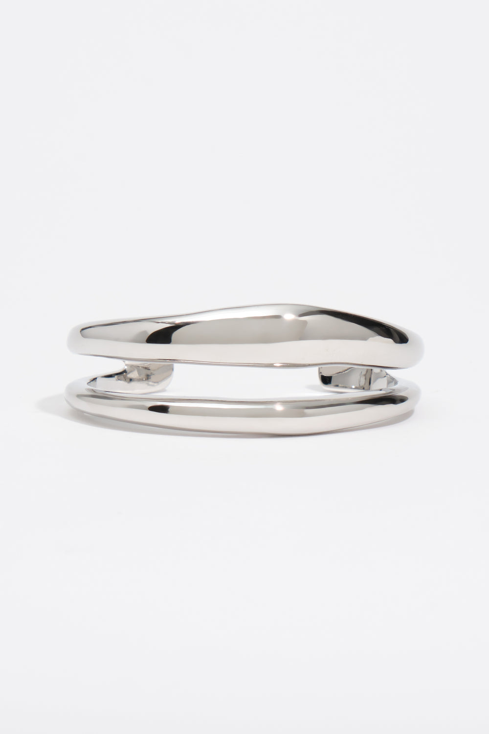 Irregular band bracelet silver metallic finish