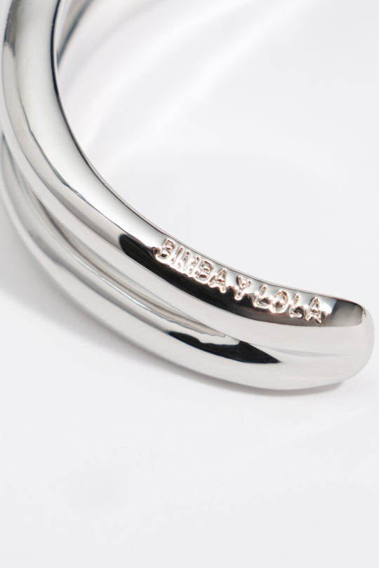 Irregular band bracelet silver metallic finish