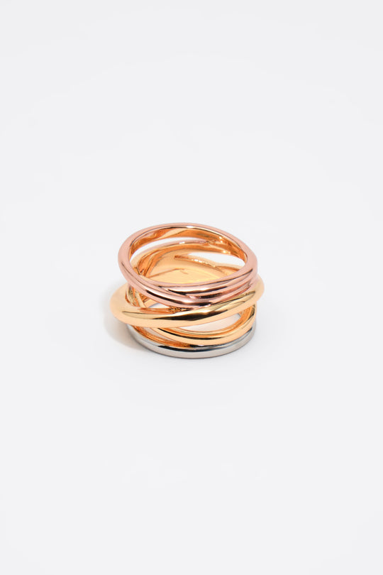 Intertwined multi-tone gold ring