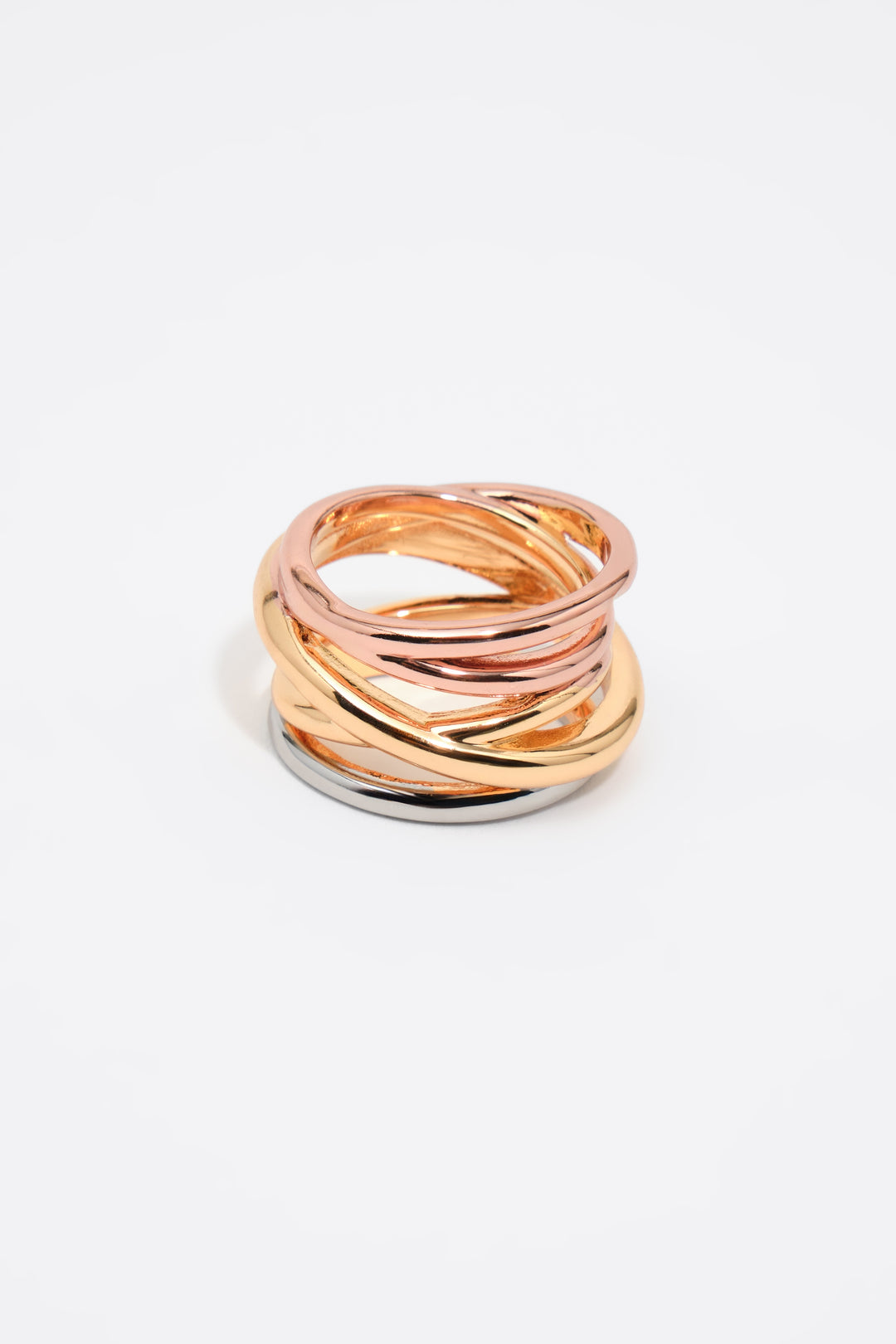 Intertwined multi-tone gold ring