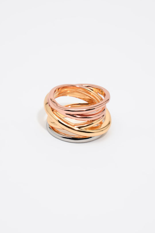 Intertwined multi-tone gold ring