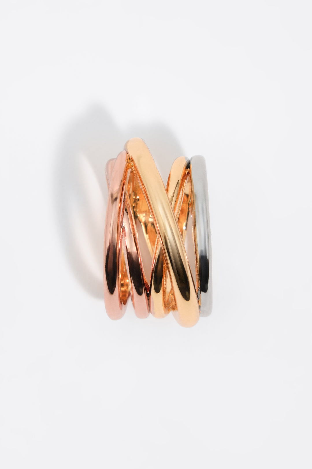 Intertwined multi-tone gold ring