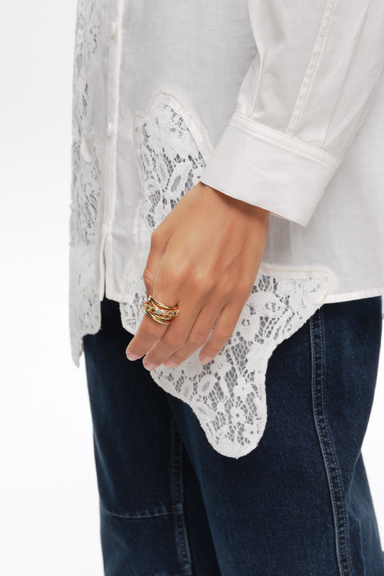 Multicolor crystals intertwined ring