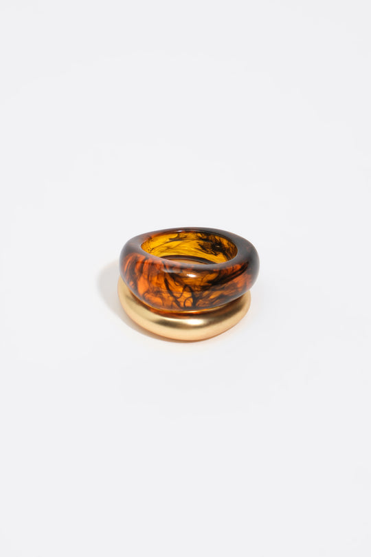 Set of 2 brown and gold amber-effect resin rings