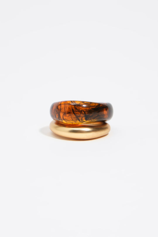 Set of 2 brown and gold amber-effect resin rings