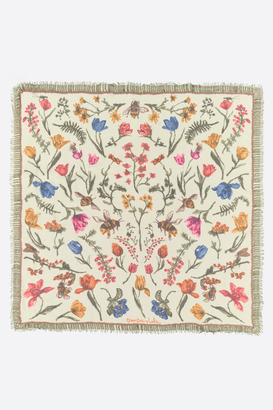 Flowers and bees shawl