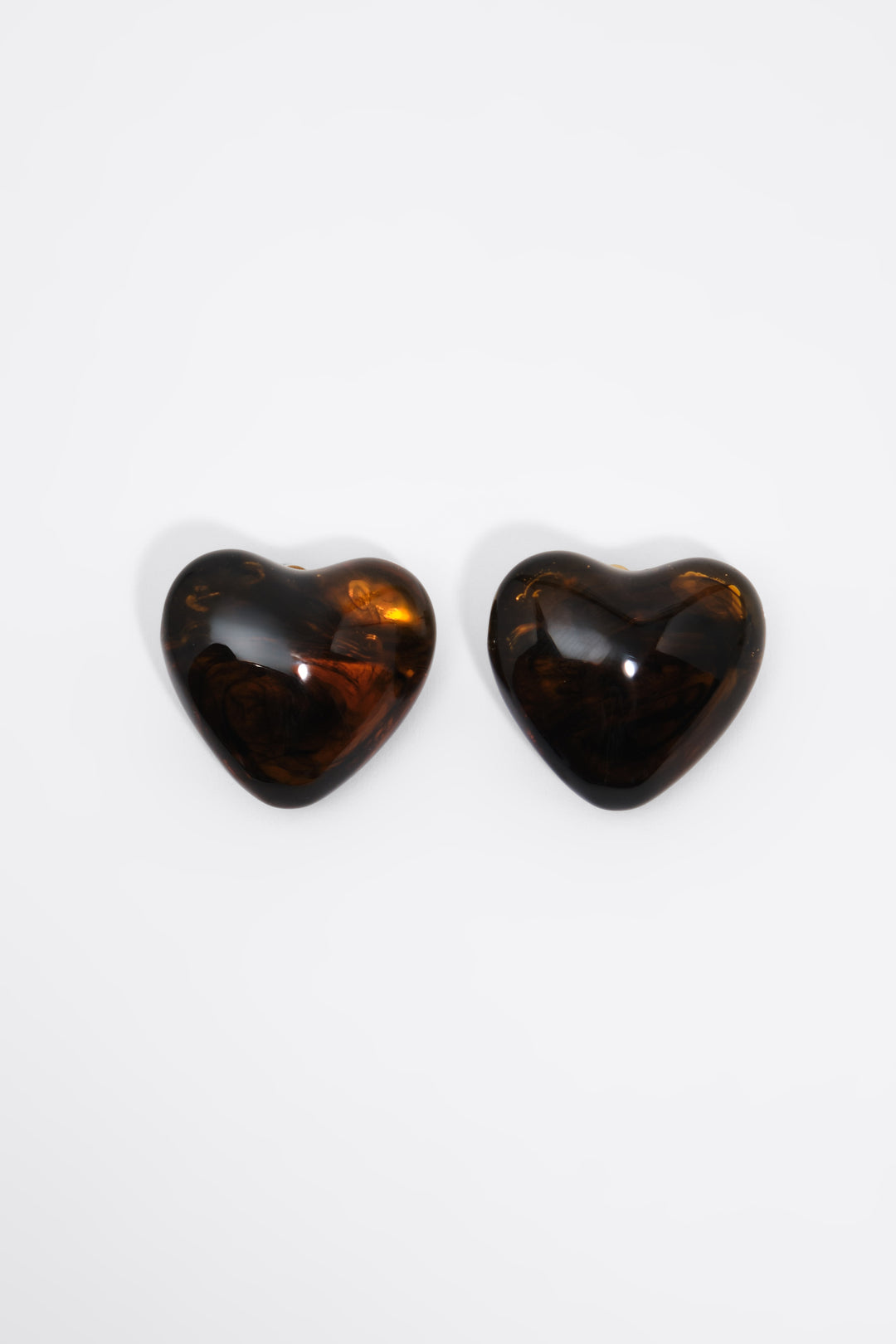 Amber resin hearts earrings