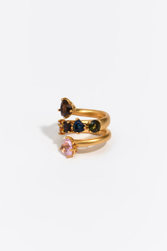 Gold crystal hearts spiral ring