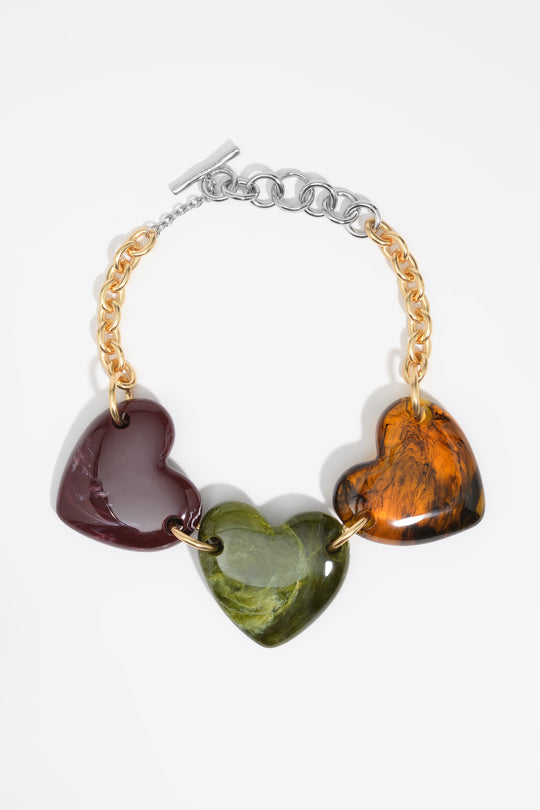 Amber-effect resin hearts necklace