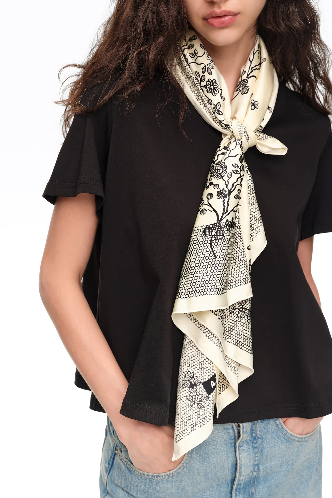 Two-tone lace floral scarf