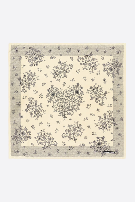 Two-tone lace floral scarf